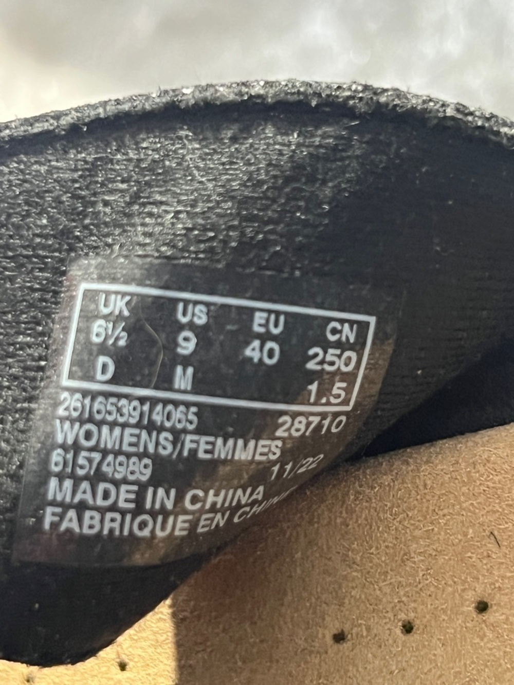 Clarks Black Knot Toe-Post Sandal - Picture 8 of 10